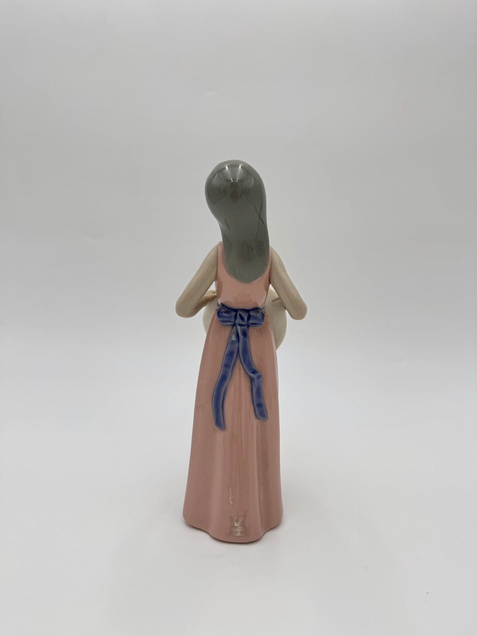Lladro The Dreamer young girl with sun hat 10” tall mint condition #5008