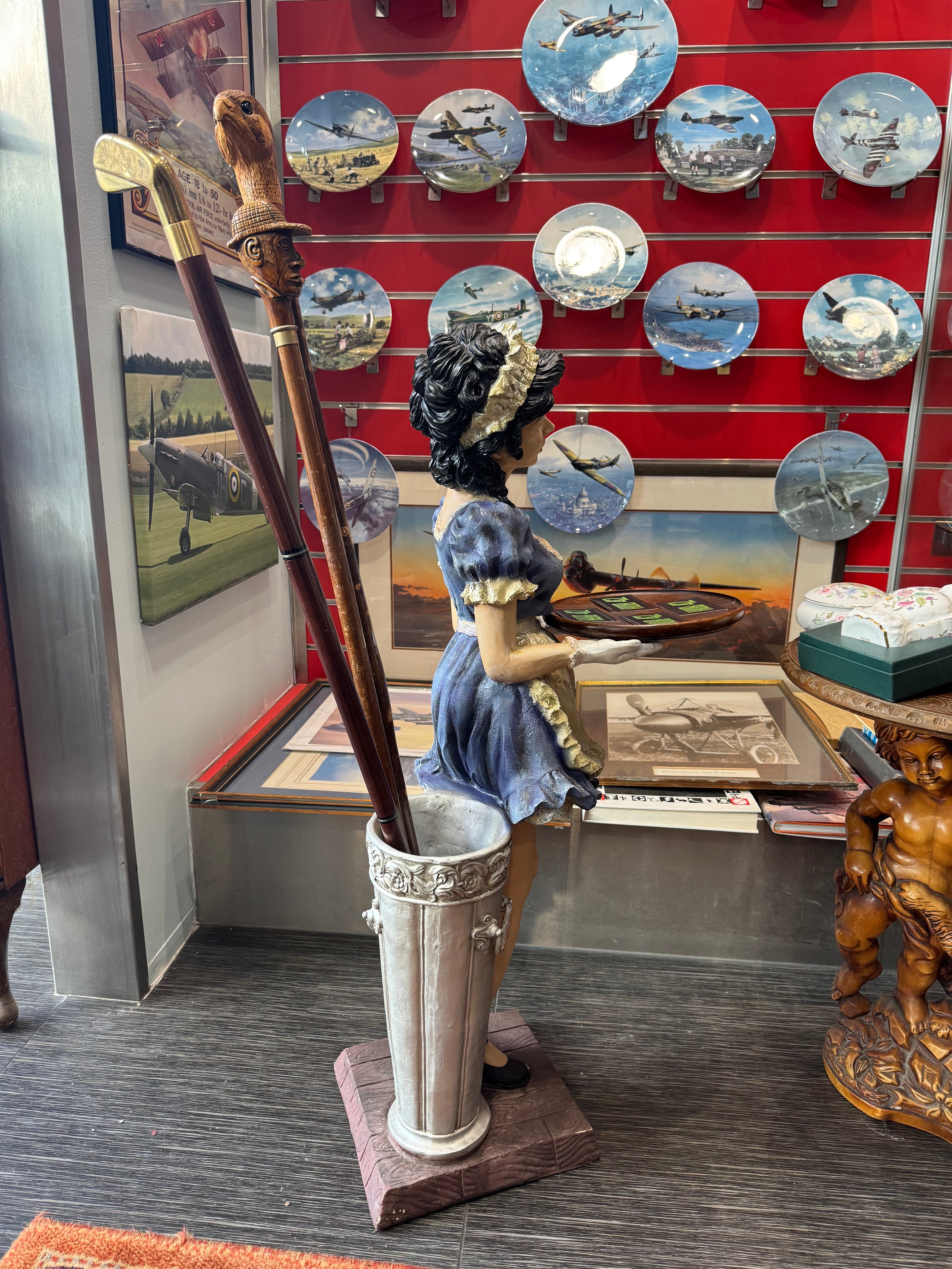 Genevieve The Buxom French Maid Table